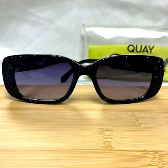 Brand New Quay Black Inside Scoop Bling Gradient Smoke Lens Rectangle Sunglasses main image 10